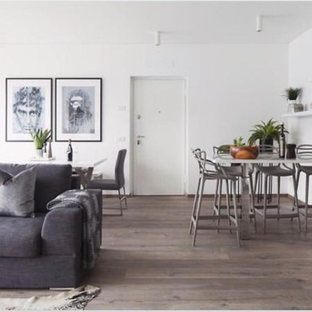 Ferienwohnung Ulivi Luxury Loft & Pool - The House Of Travelers Carate Urio Exterior foto