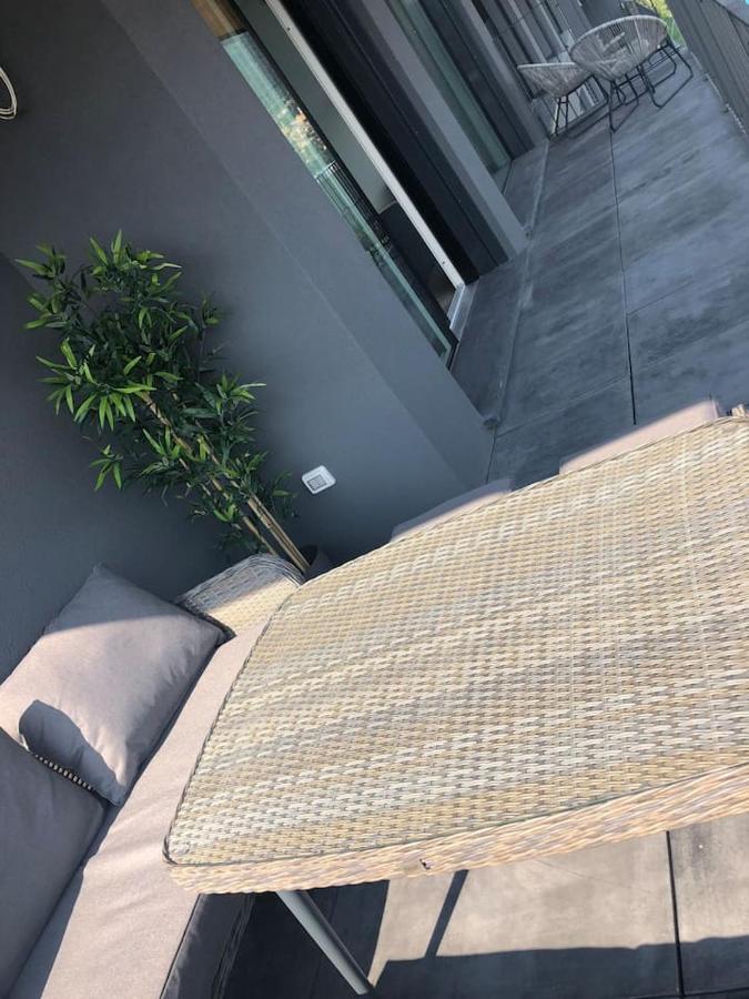 Ferienwohnung Ulivi Luxury Loft & Pool - The House Of Travelers Carate Urio Exterior foto