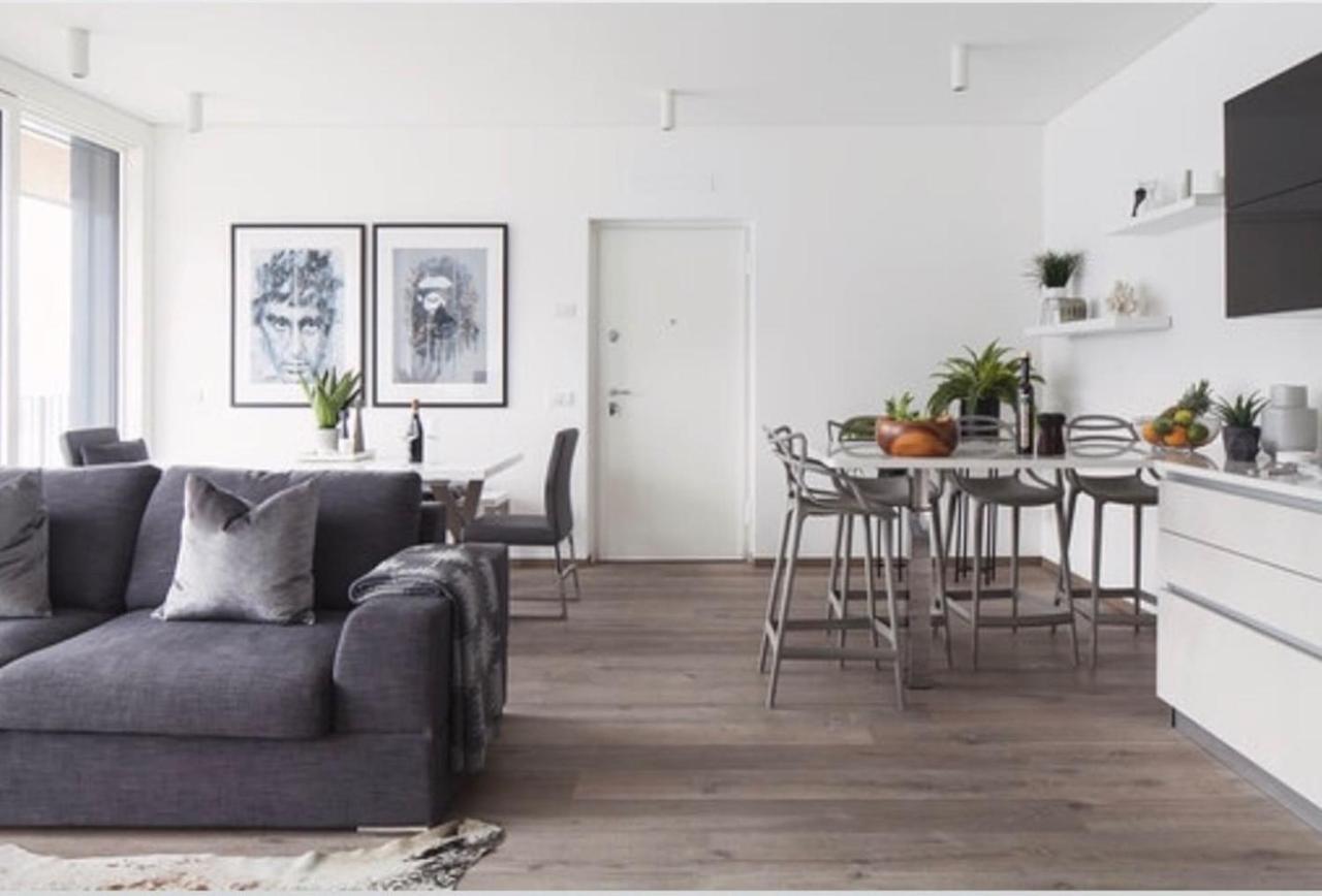 Ferienwohnung Ulivi Luxury Loft & Pool - The House Of Travelers Carate Urio Exterior foto